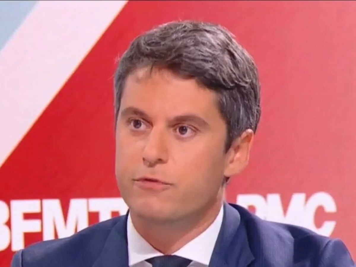 Réforme retraites Attal 2027 : système universel sans âge légal