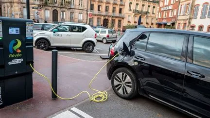 Hybrides rechargeables : émissions CO2 réelles 3,5 fois supérieures à l'homologation