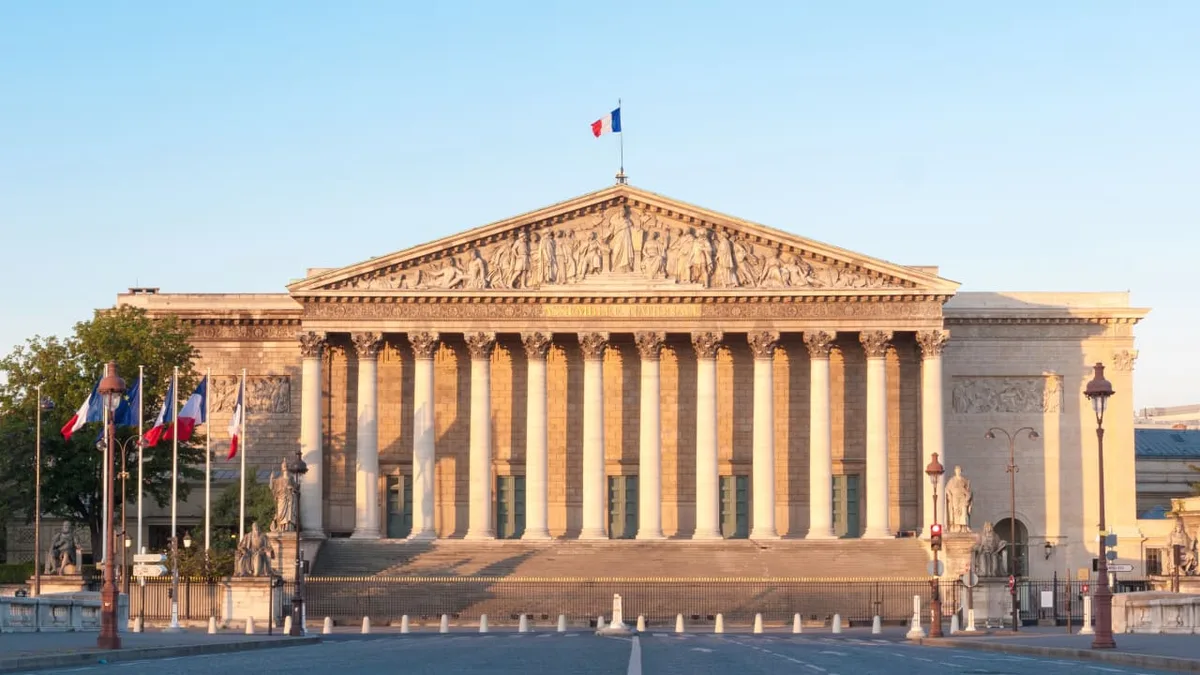 APL étrangers 2026 : condition résidence 1 an dans budget Sécu