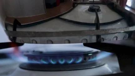 Hausse gaz novembre 2026 : contrats indexés vs prix fixe, aides